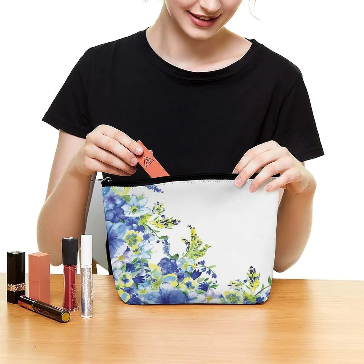 2024 Dog Print,PU Leather Travel Makeup Bag,Colorful Illustration of Pet in Retro,Large Capacity Cosmetic Bags for Women,Waterproof Portable Pouch Toiletry Bag Make up Organizer,Beige