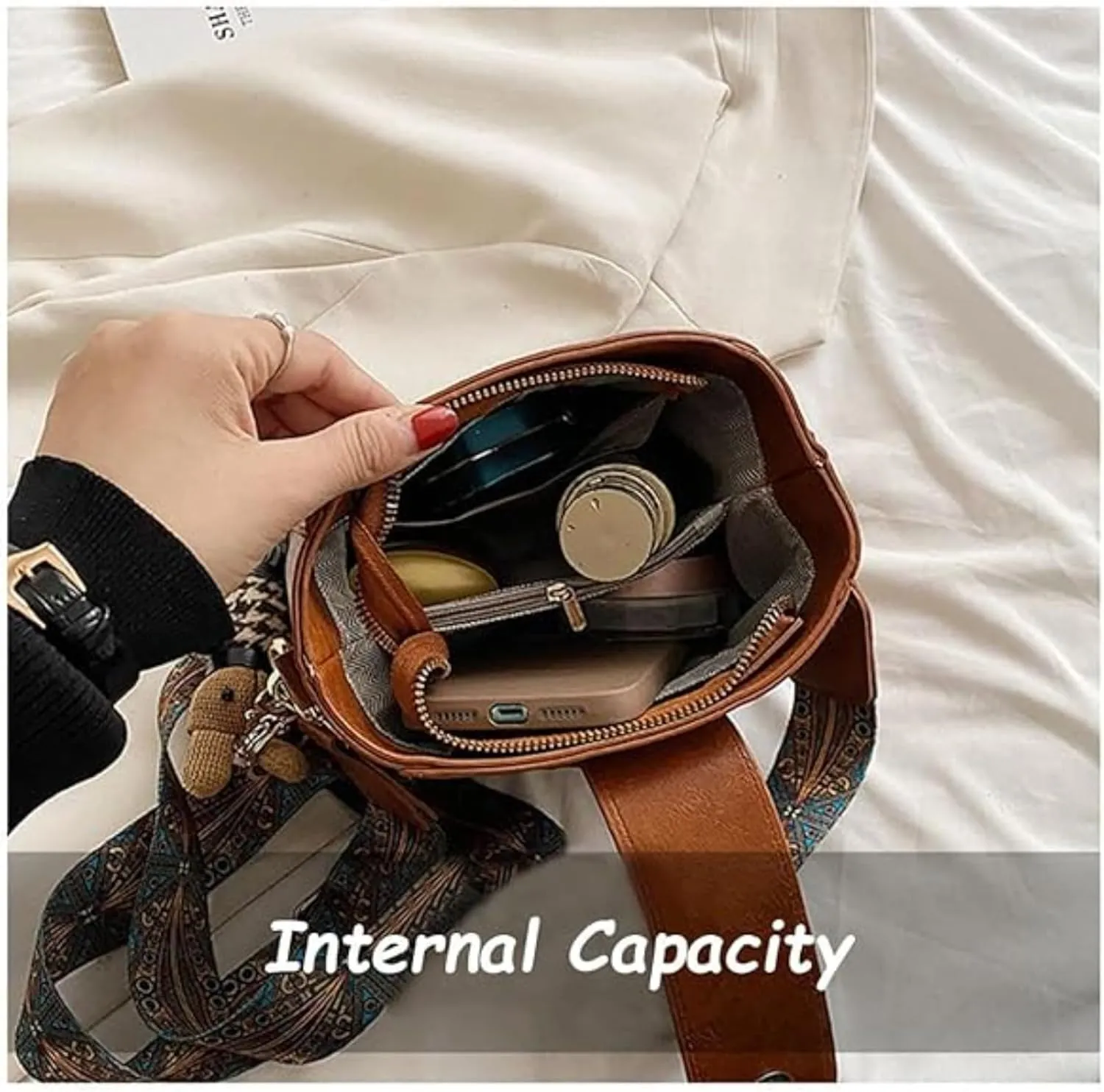Bootara Bucket Bag, Vintage Retro Small Water Bucket Bag with Adjustable Shoulder Strap, Spacious Travel Tote