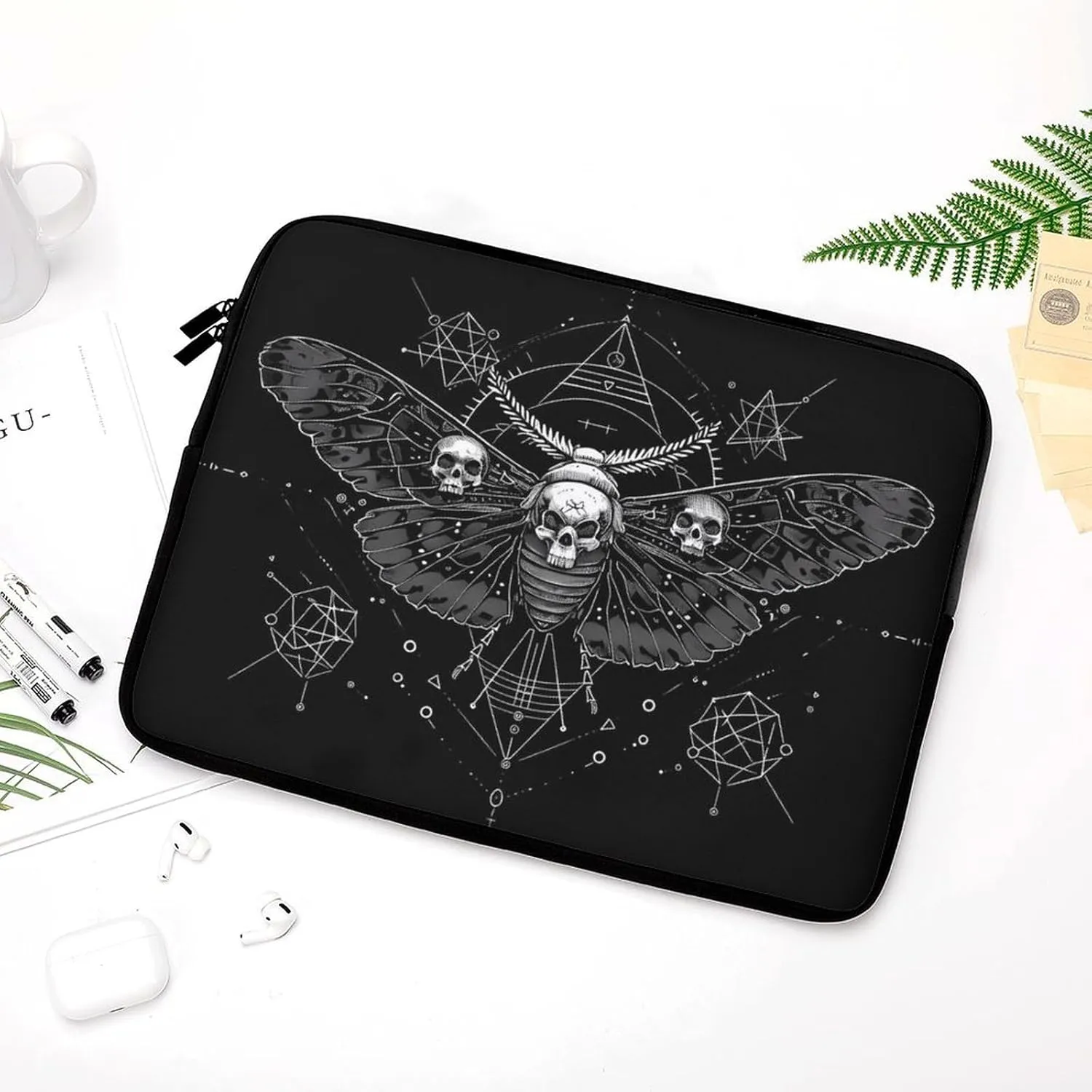 Death Moth Personalized Laptop Bag Business Casual Laptop Cases Slim Computer Bag Briefcase